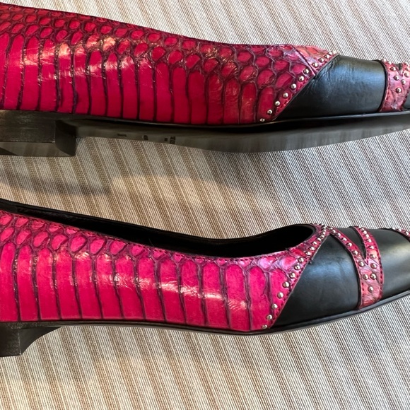 YSL Size 36 black and Pink Python Flats - Picture 4 of 4